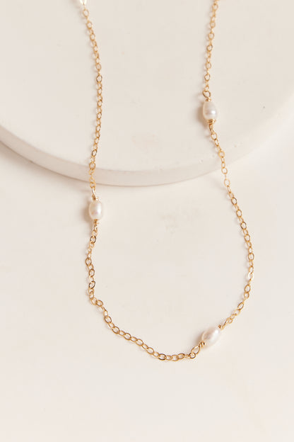 Belle Necklace Gold