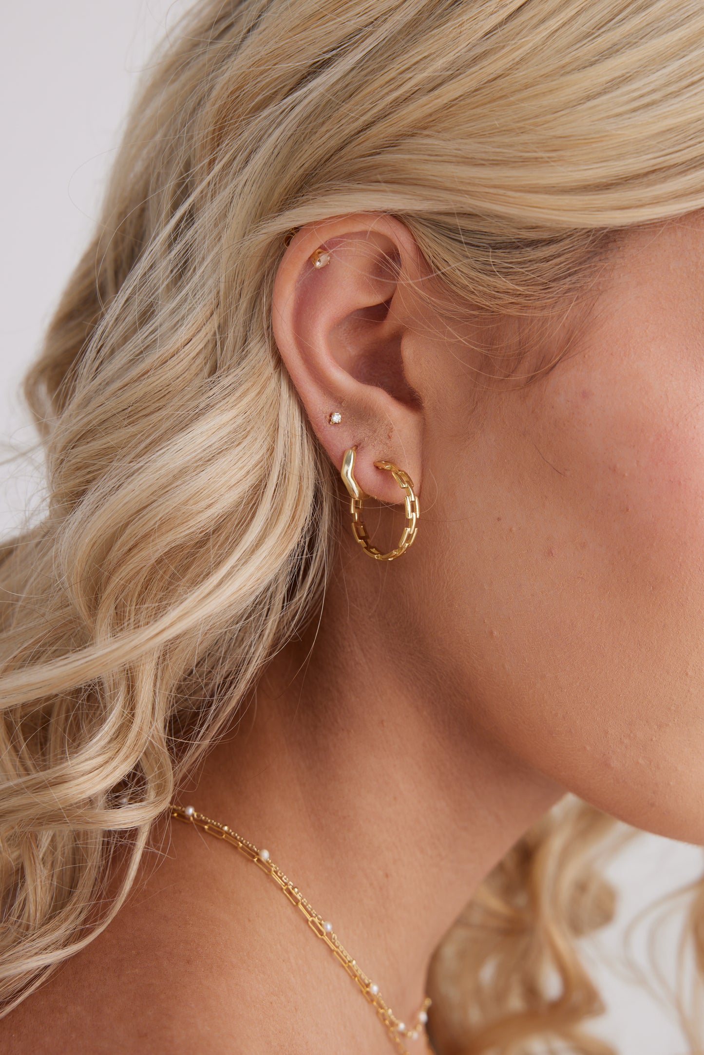 Sia Earrings Gold