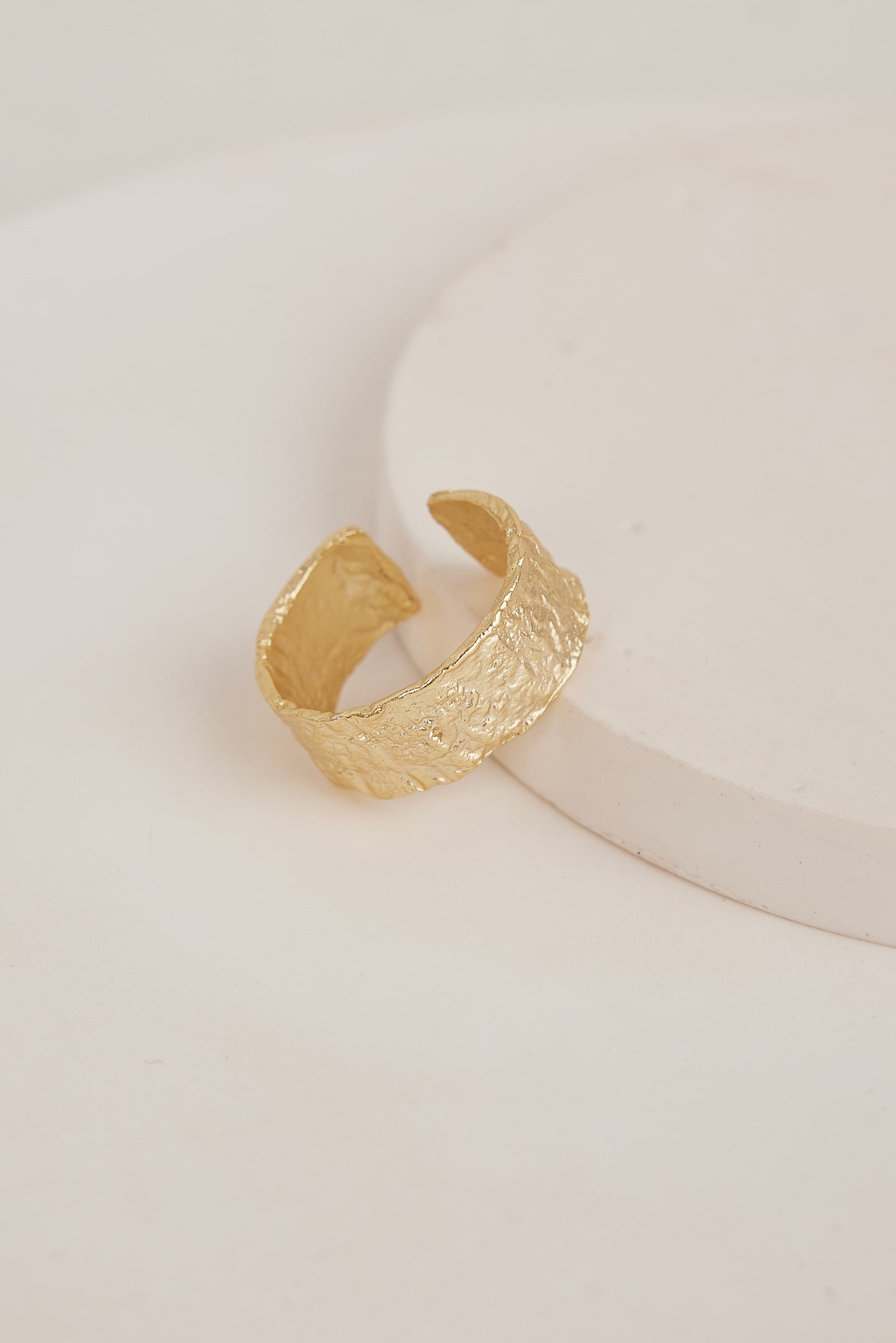 Ari Ring Gold