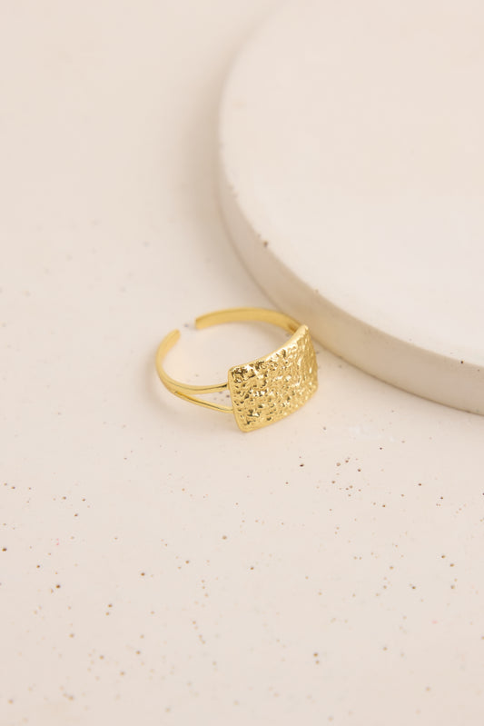 Emmie Ring Gold